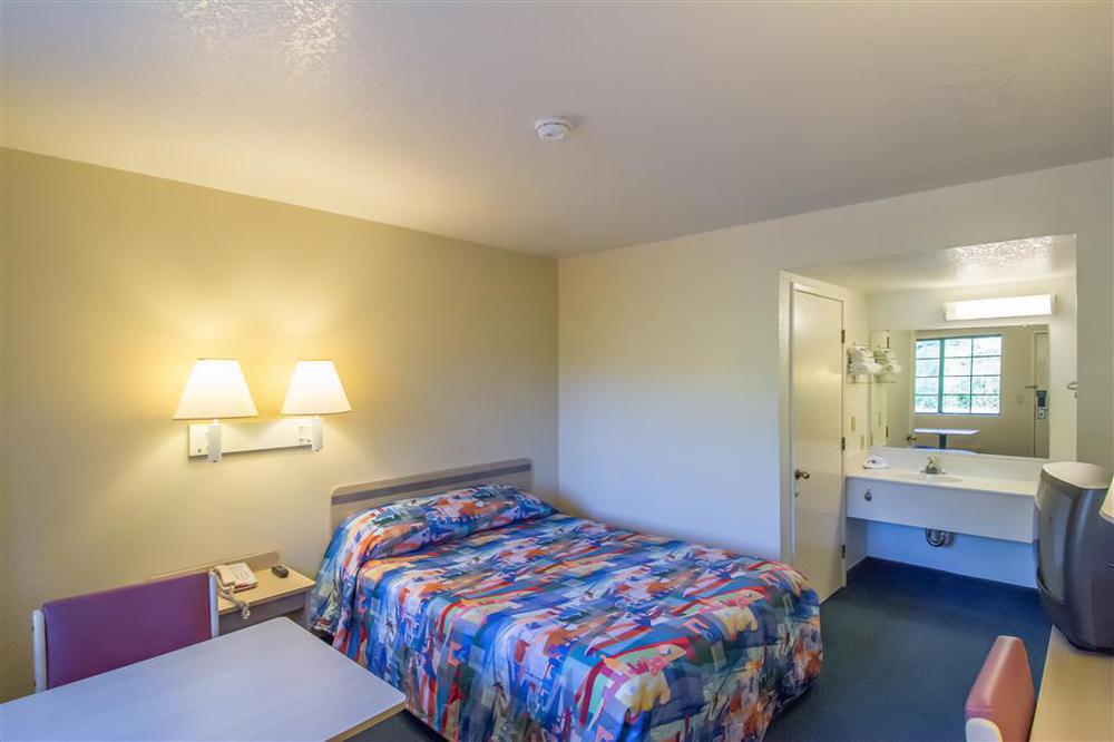 Motel 6-Redding, Ca - South Rum bild