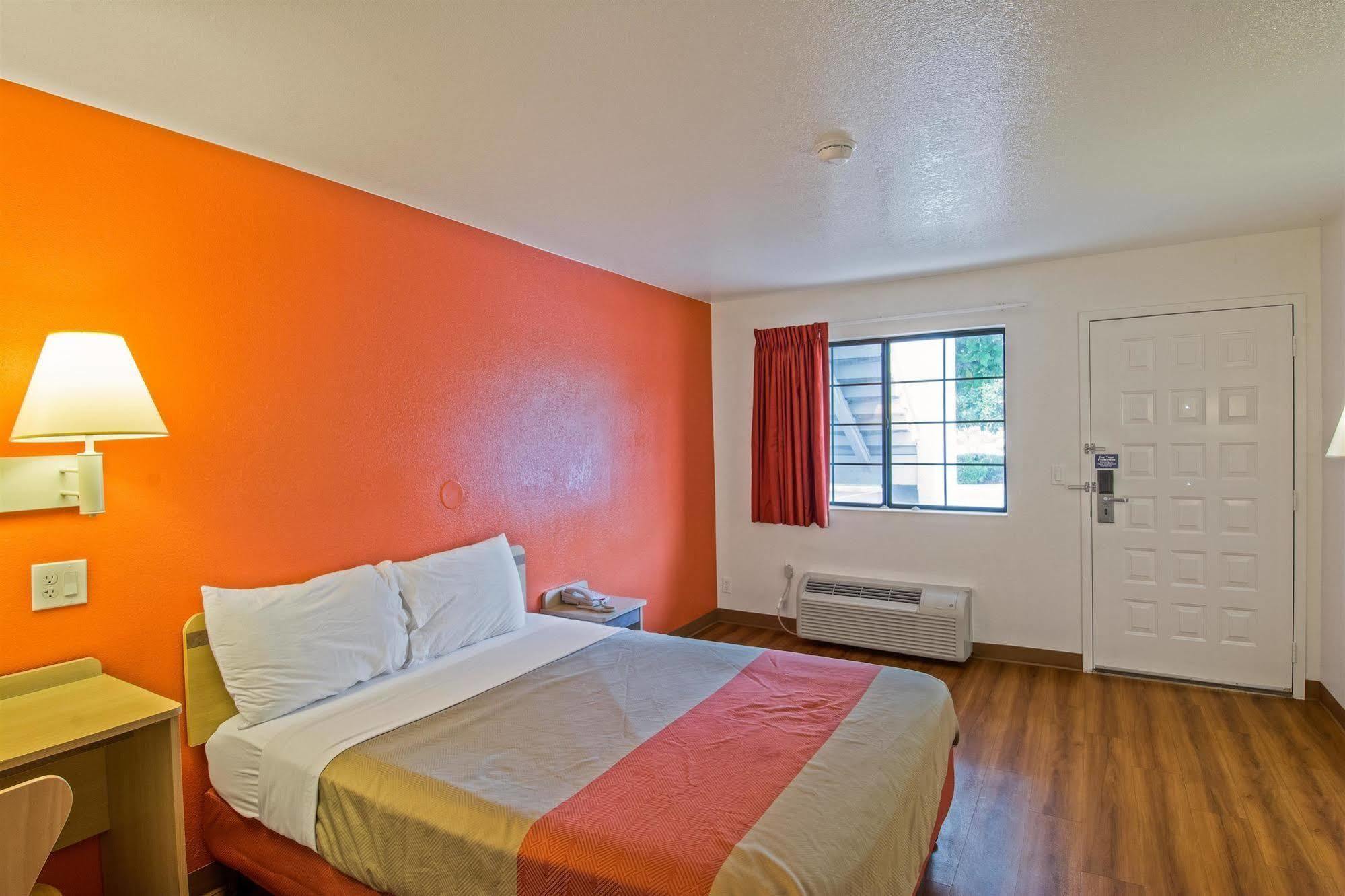 Motel 6-Redding, Ca - South Exteriör bild