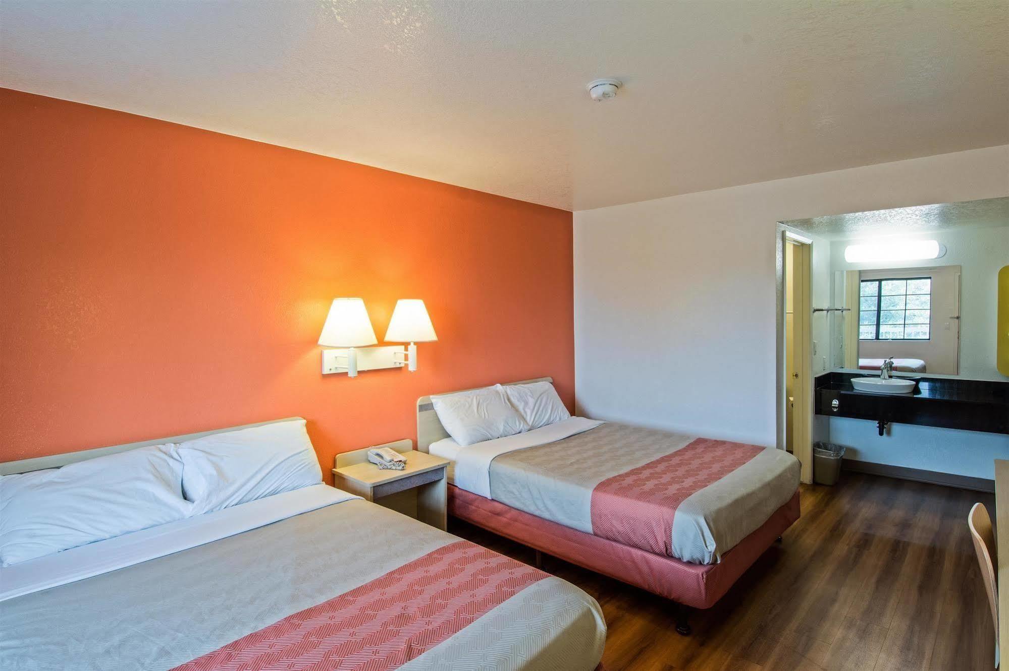 Motel 6-Redding, Ca - South Exteriör bild