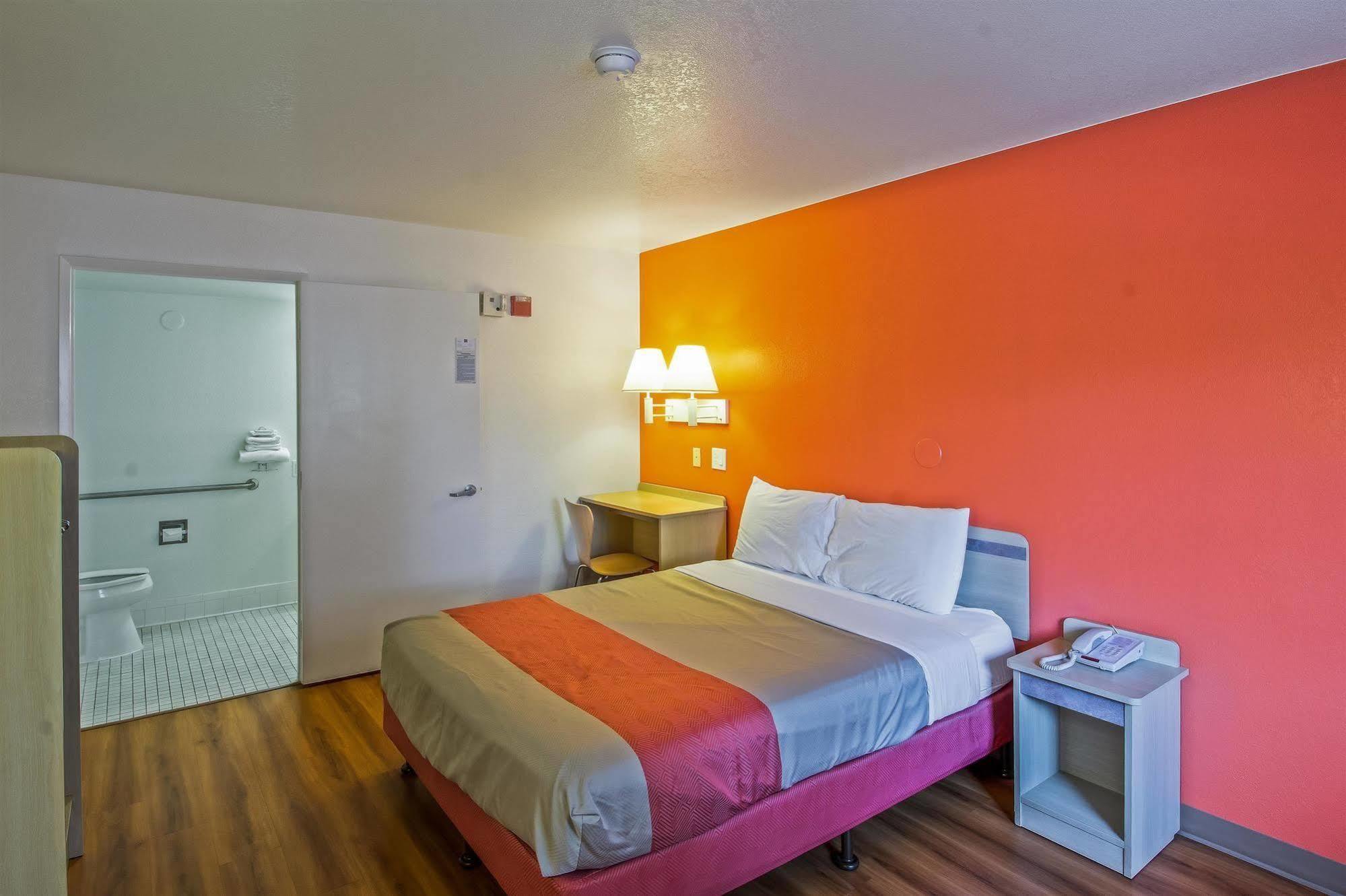 Motel 6-Redding, Ca - South Exteriör bild