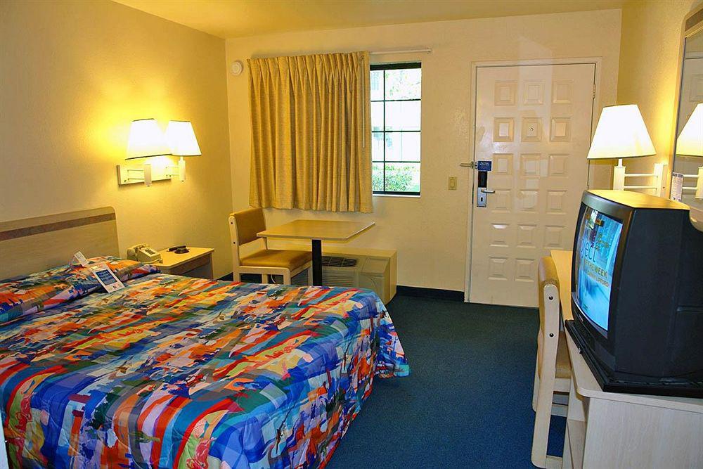 Motel 6-Redding, Ca - South Exteriör bild
